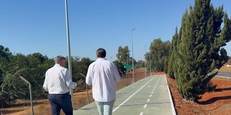 Finaliza las obras de la segunda fase de la pasarela ciclopeatonal sobre la circunvalación