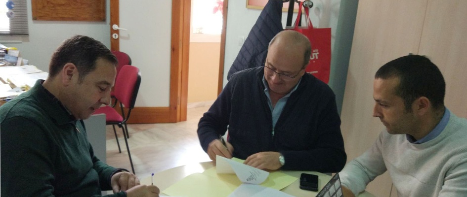 FirmaconvenioAteneo18